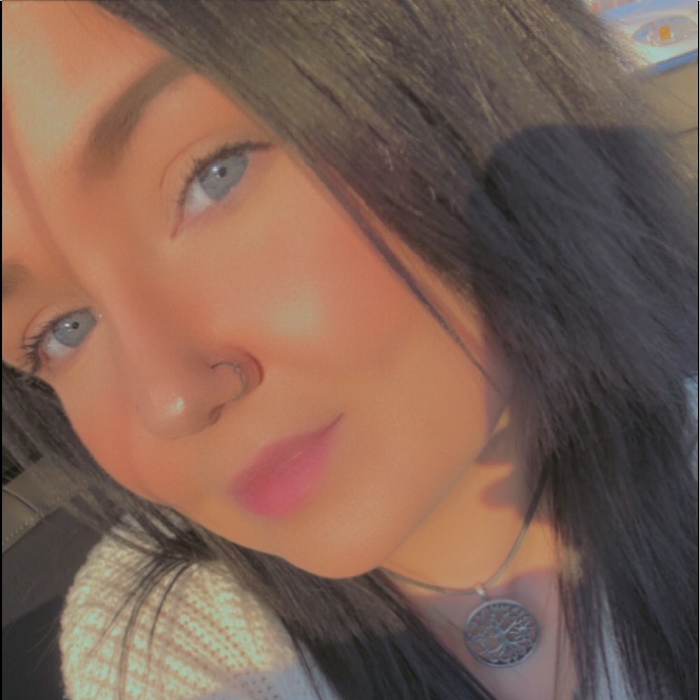 Meet your Posher, Antonia